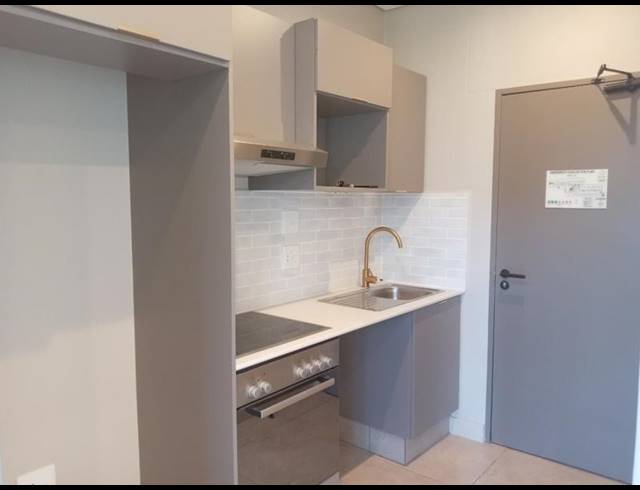 1 BEDROOM APARTMENT FOR SALE IN SANDOWN